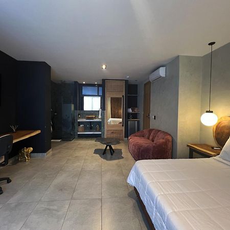 Hotel Zelva Negra ميديلين المظهر الخارجي الصورة