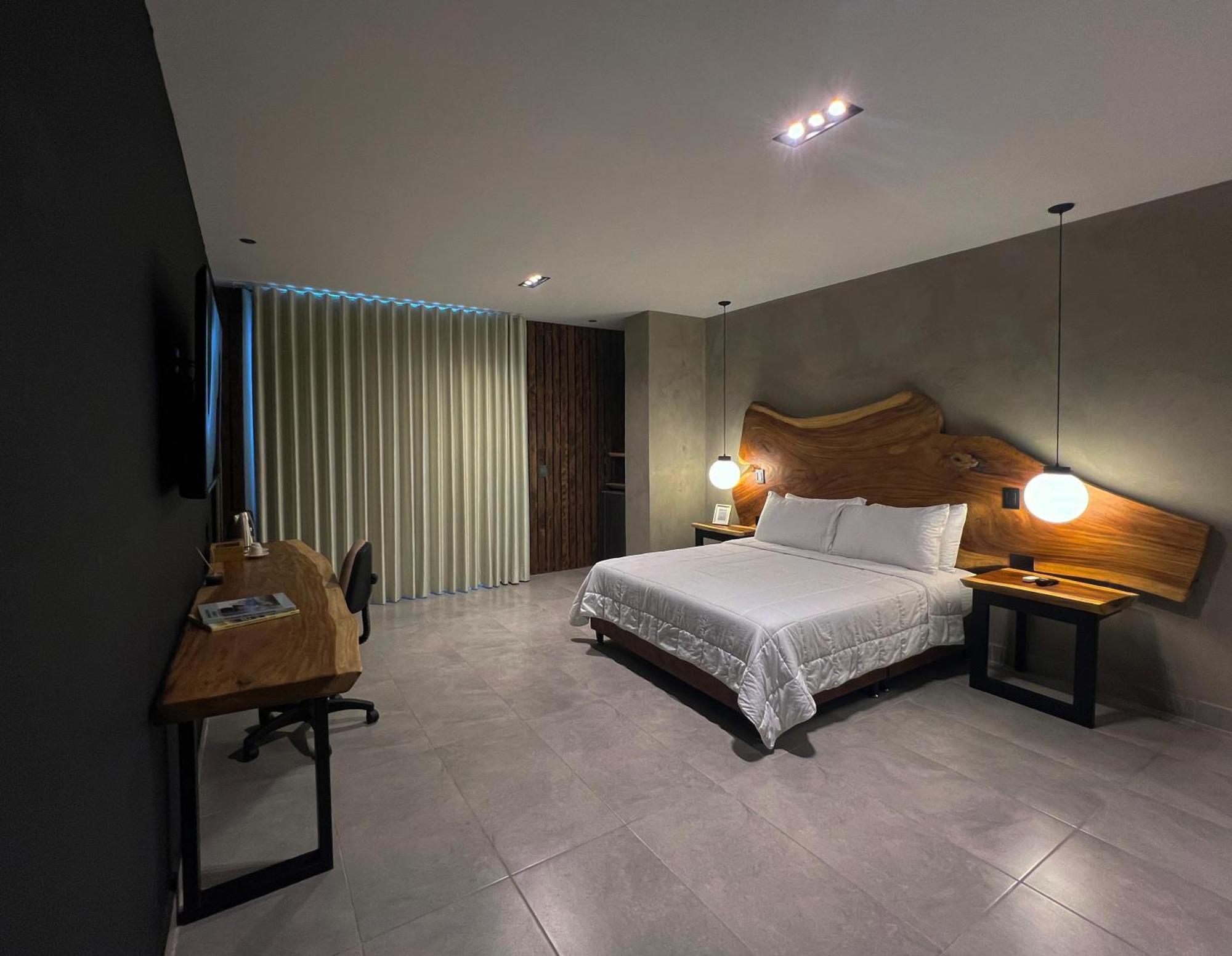 Hotel Zelva Negra ميديلين المظهر الخارجي الصورة